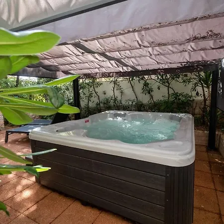 W/ Spacious Terrace