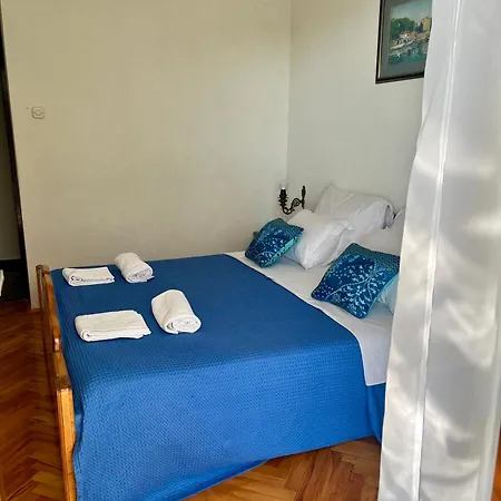 Сasa de vacaciones W/ Spacious Terrace