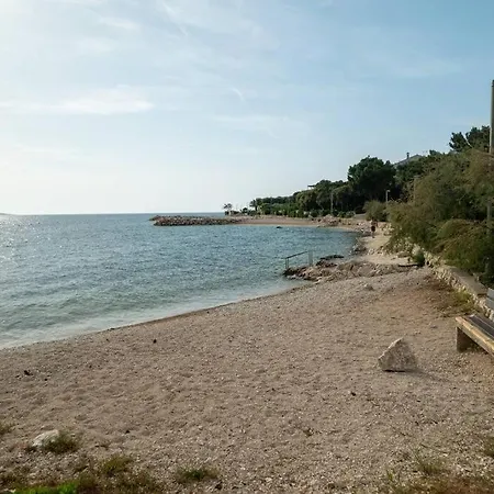 W/ Spacious Terrace * Mandre