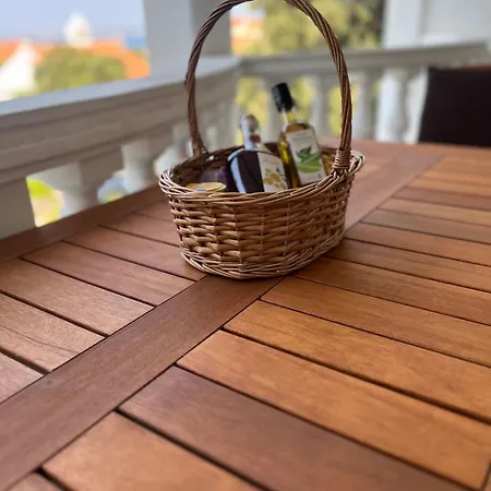 W/ Spacious Terrace * Mandre