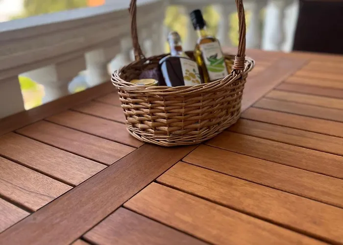 W/ Spacious Terrace * Mandre